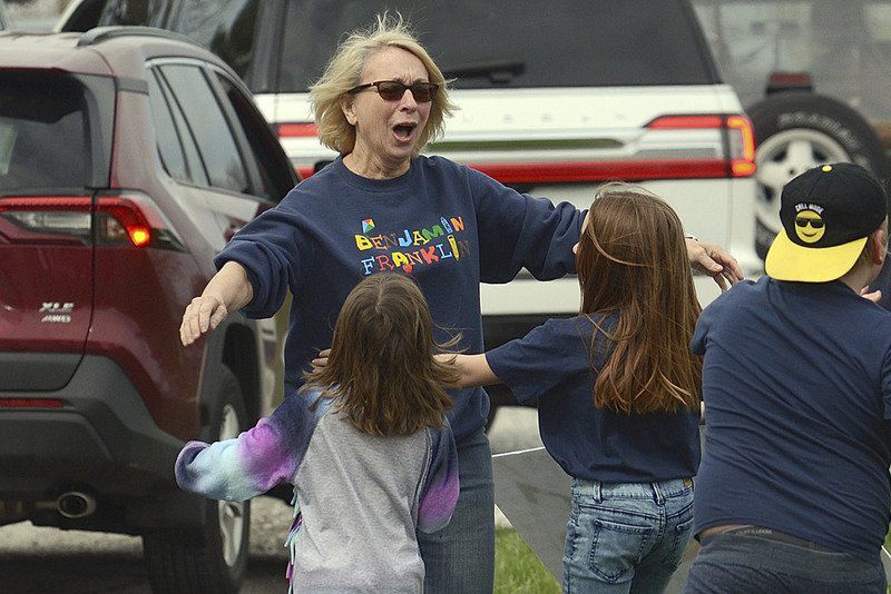 'We miss our kids' - Franklin Elementary teachers, staff tour to see students